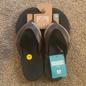 NWT Reef Cushion Comfort Dawn Sandals